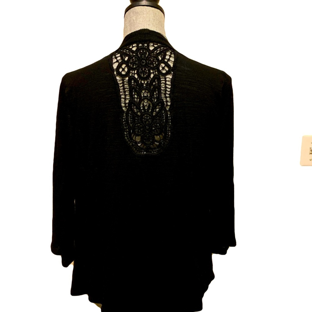 Cable & Gauge shawl sweater with lace back Detail size medium